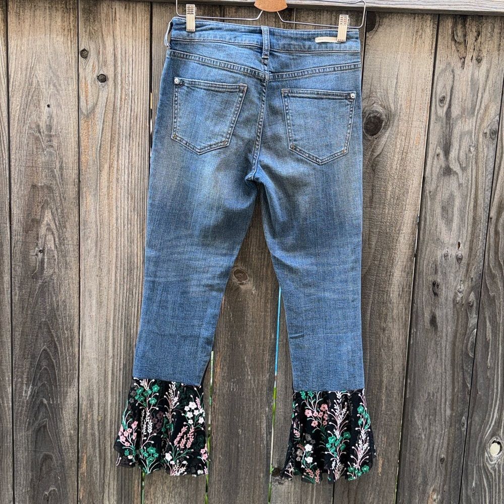 Pilcro & The Letterpress by Anthropologie Tiered Flounce Lace Hem Jeans Size 25 - Picture 4 of 11
